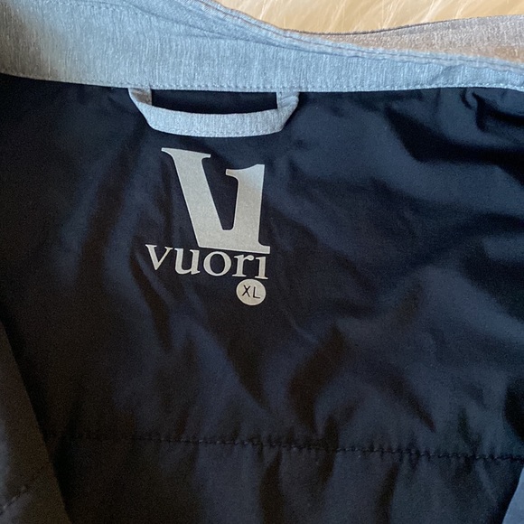 Vuori Mens Polos and Button-Downs
Atlas Jacket Heather Grey - Picture 6 of 7